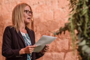 Sonia Castro – Oficiante